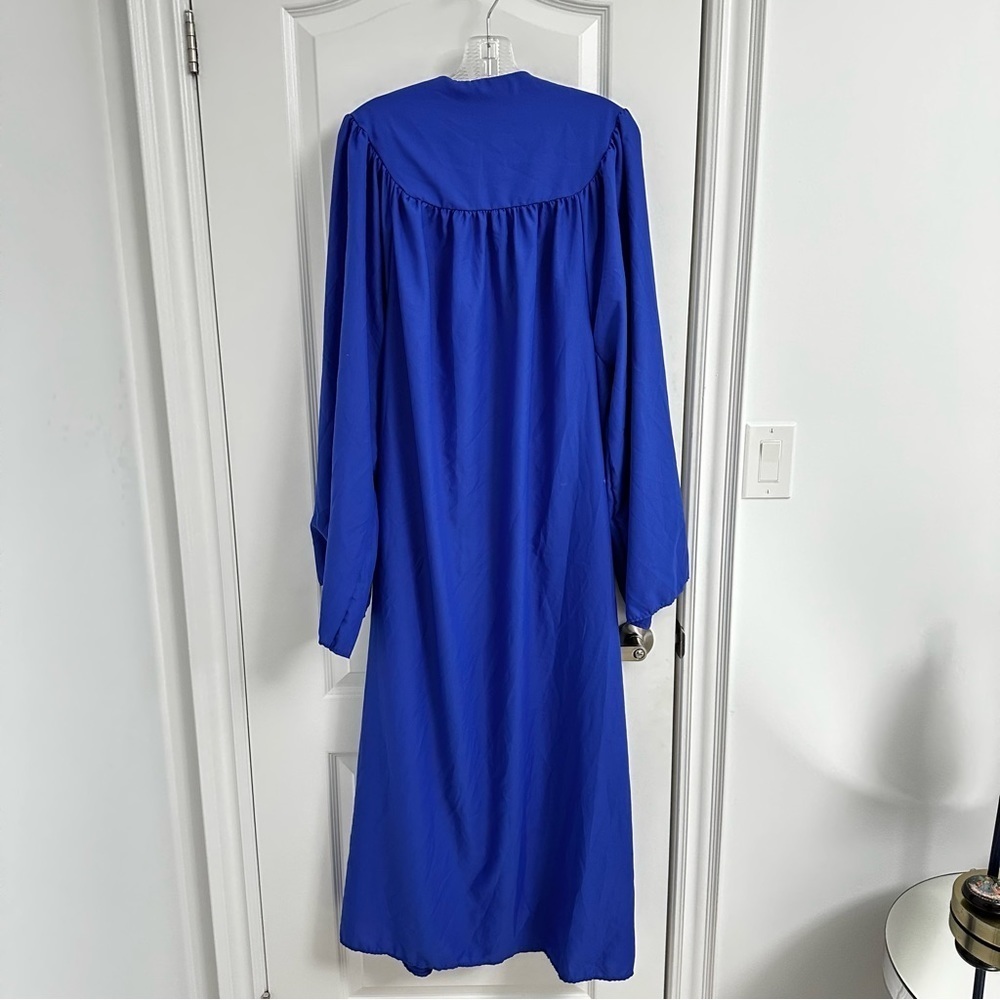 💙 Blue Graduation Gown​​​​ - Picture 4 of 6